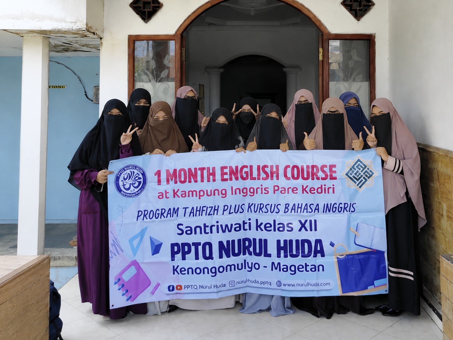 Kegiatan program Bahasa Arab & Inggris